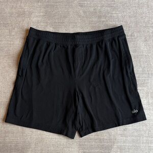 ALO Yoga | Men's 7” Conquer React Performance Short